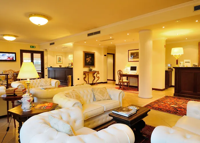 Cattani Stuart Hotel