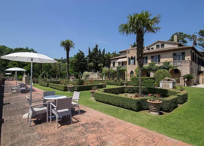 Cattani Stuart Hotel