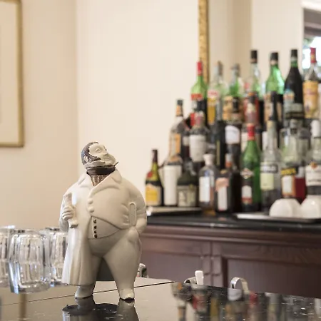 Cattani Stuart Xvii Secolo Hotel