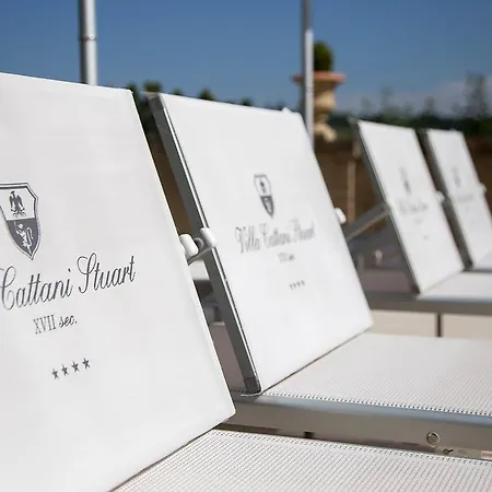 Cattani Stuart Xvii Secolo 4*