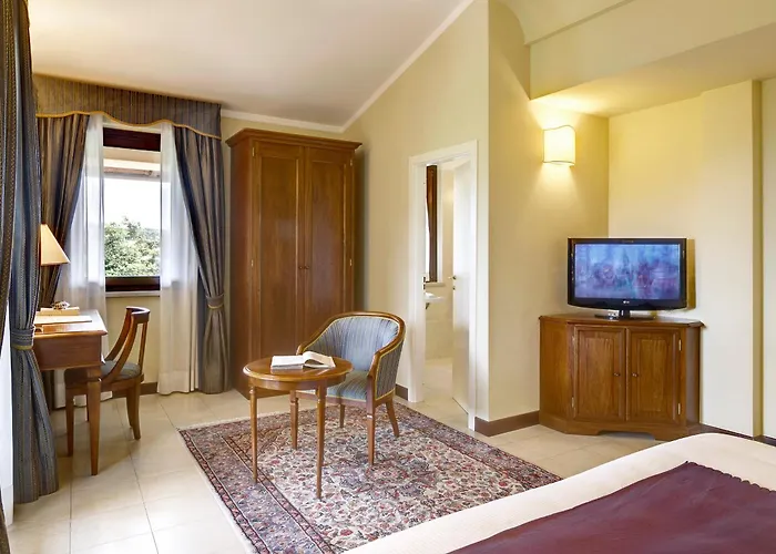 Cattani Stuart Xvii Secolo פסארו