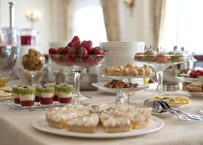 Cattani Stuart Xvii Secolo 4* פסארו